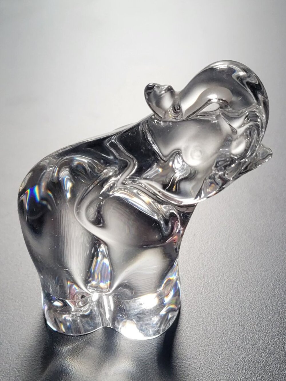 STEUBEN Crystal Elephant Art Glass Paperweight vintage SIGNED 3.25"Tall TRUNK UP